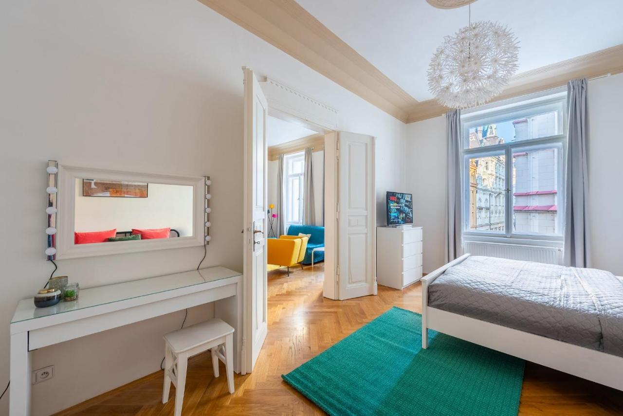 Lägenhet Grand Deluxe Vip Prag