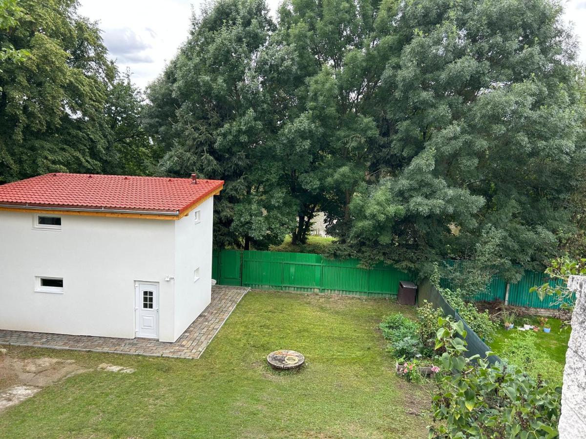 Zahradni Dum *