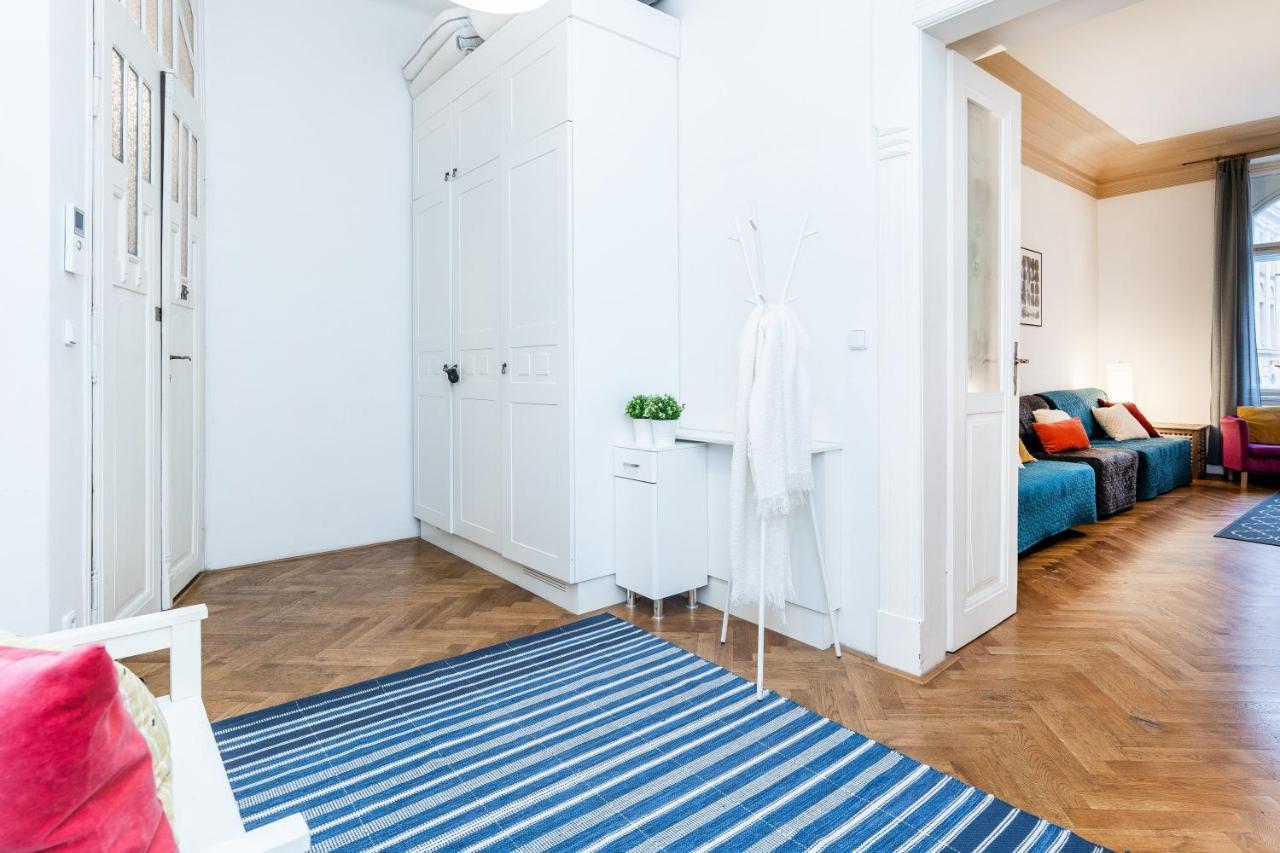 Lägenhet Grand Deluxe Vip Prag