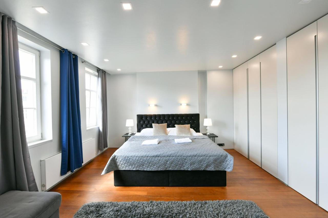 Lägenhet Luxury Duplex With Terrace Prag
