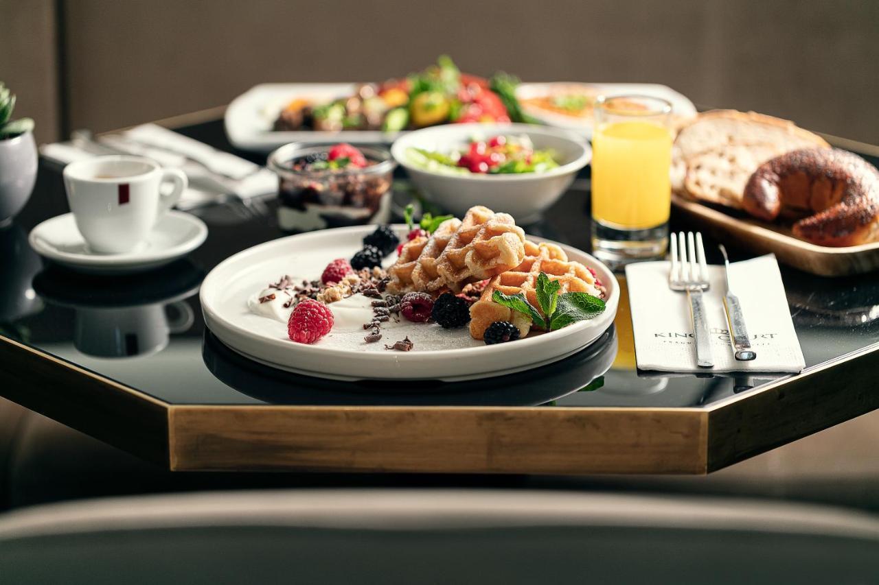 Kings Court Hotell 5*
