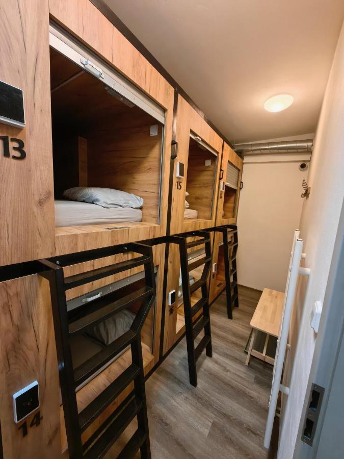 Hostel Capsule Erbenova *