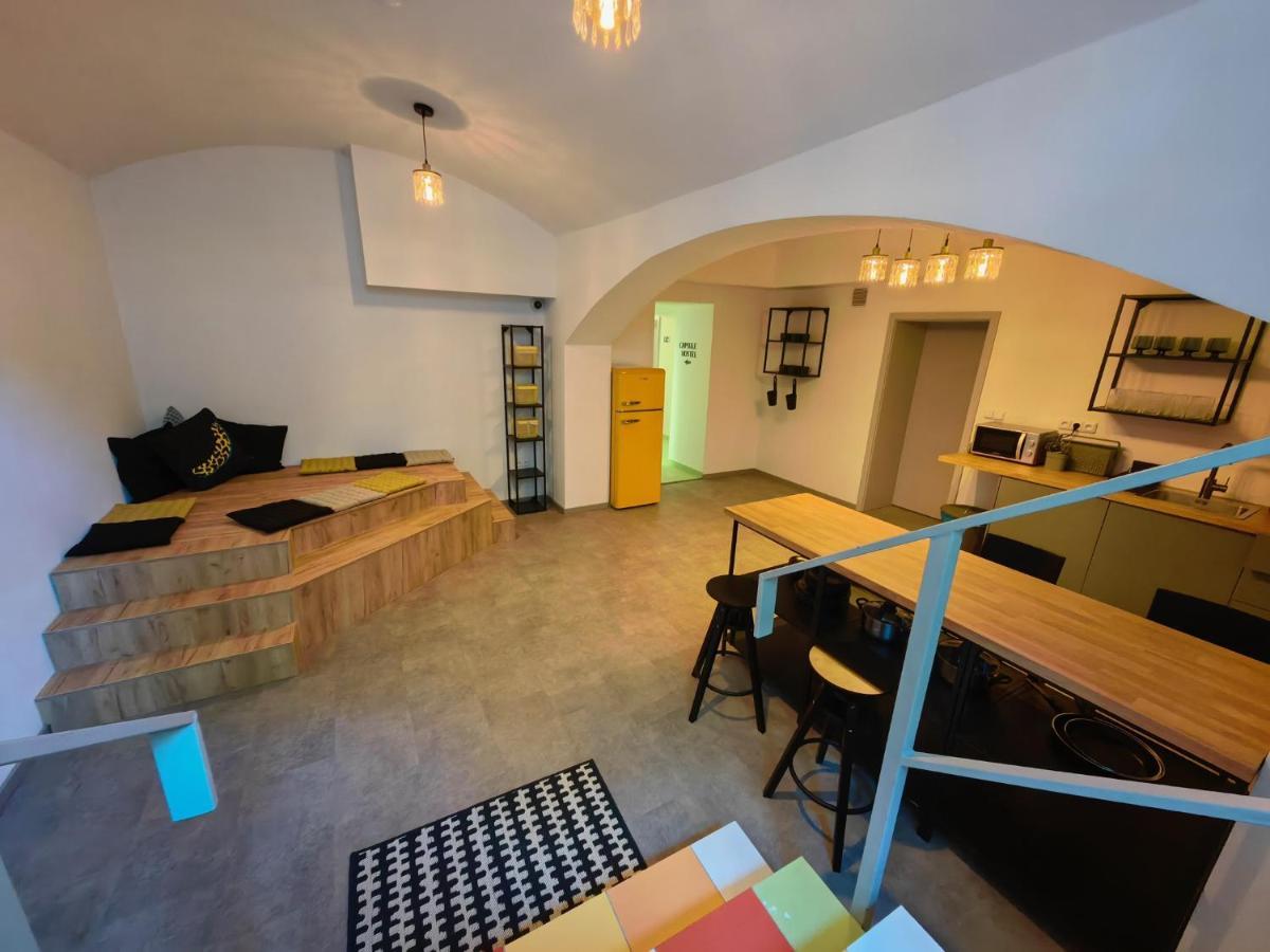 Capsule Erbenova Hostel *