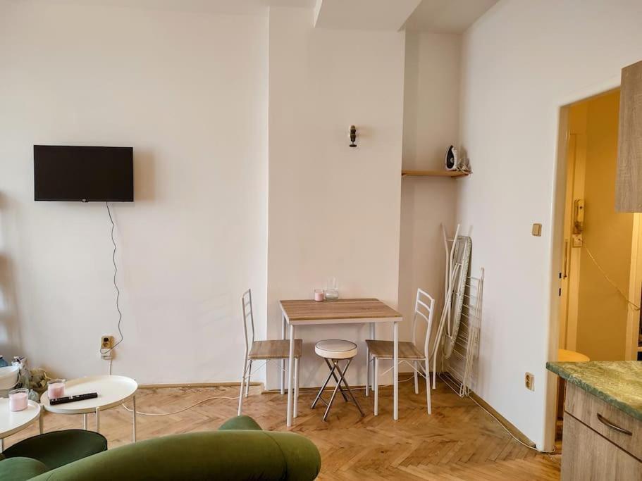 Cosy Warm In The Heart Of Prague. Praha
