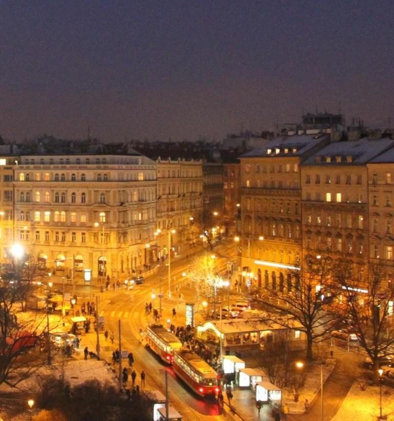 Helen U Namesti Miru Vandrarhem Prag