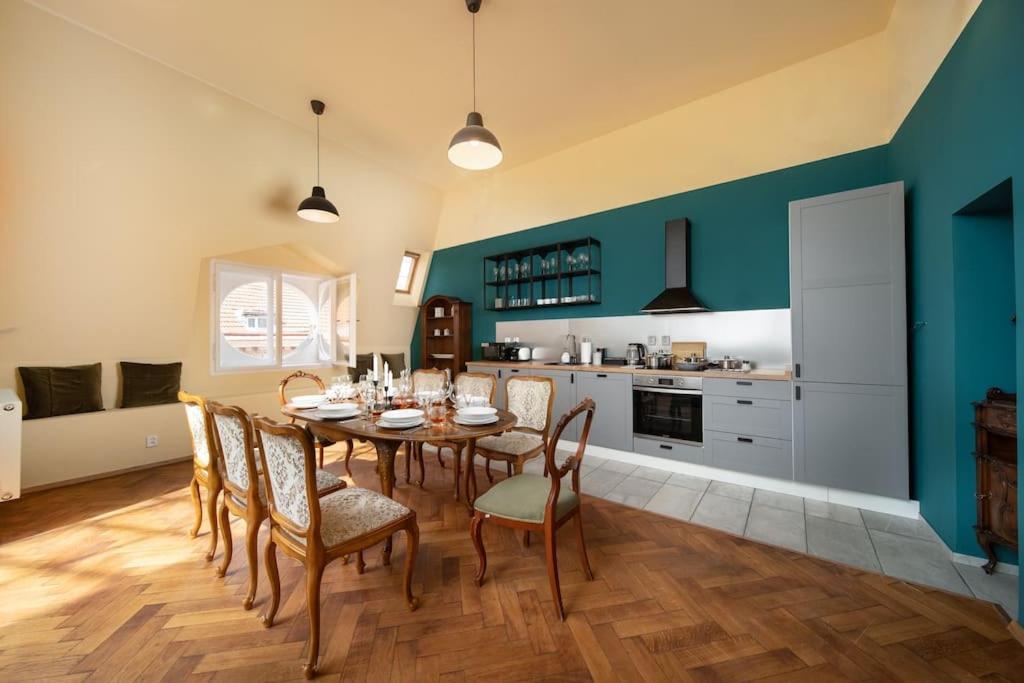 Apartment Chateau Charme - Centre Prag