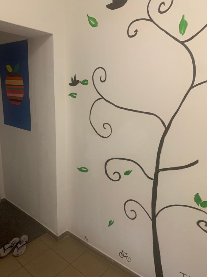 Apartment 3 In 1 Location *