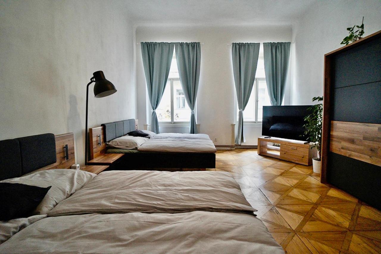 Apartment Truhlarska 4 *