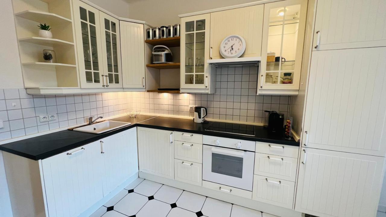 Cosy Flat In The Heart Of * Praha