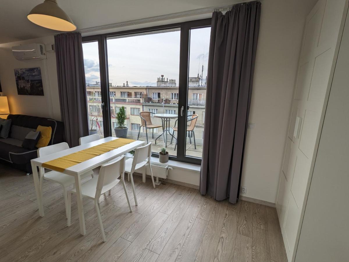 Cozy With Big Terrace In - Karlin Prag