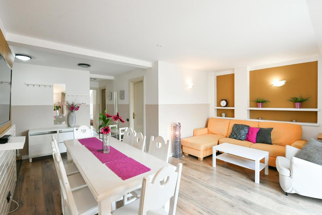 Central 3Bdr Penthouse With Terrace&Ac Lägenhet