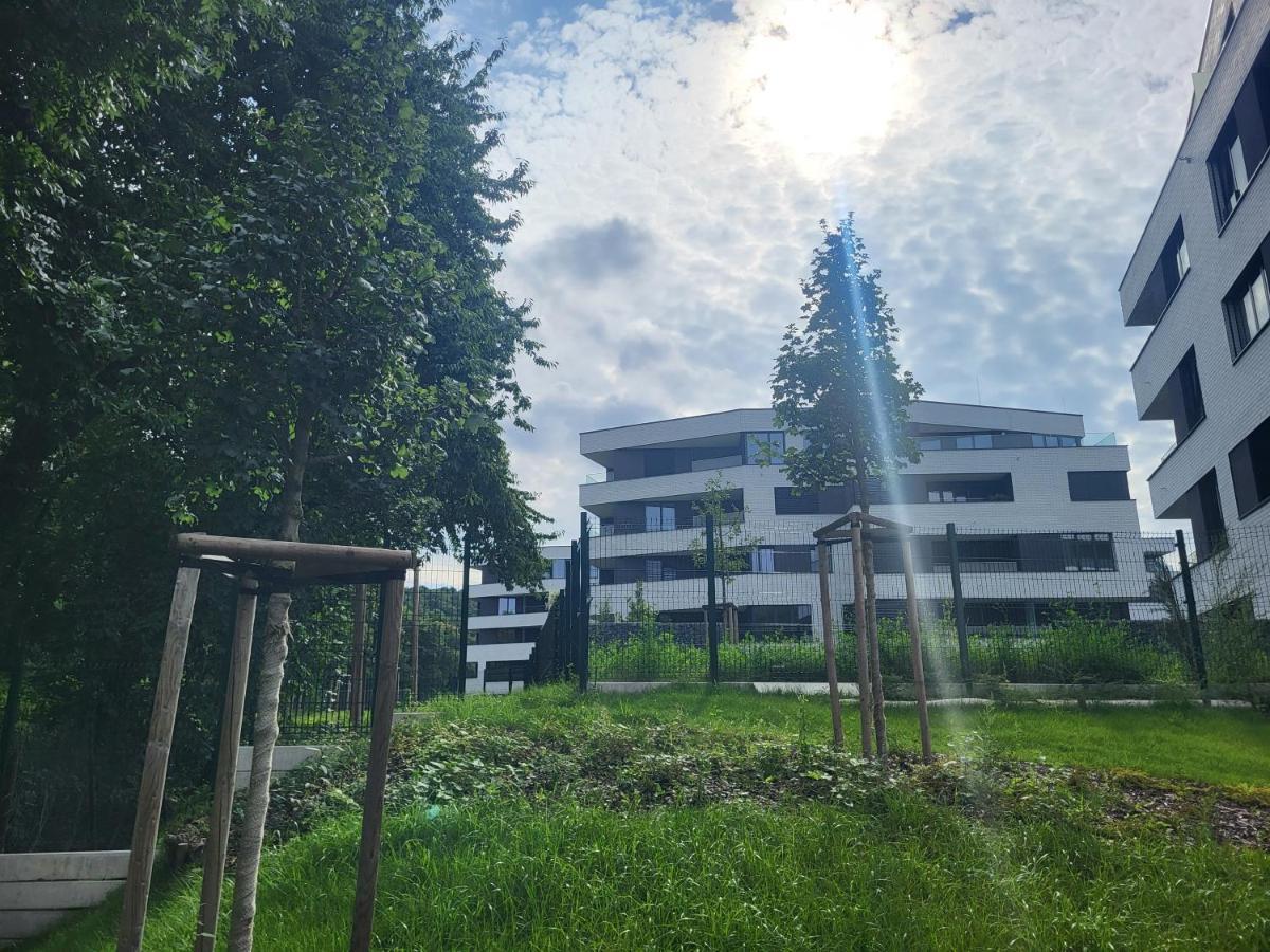Lejlighed New In Karlin, 8, Close To Center *