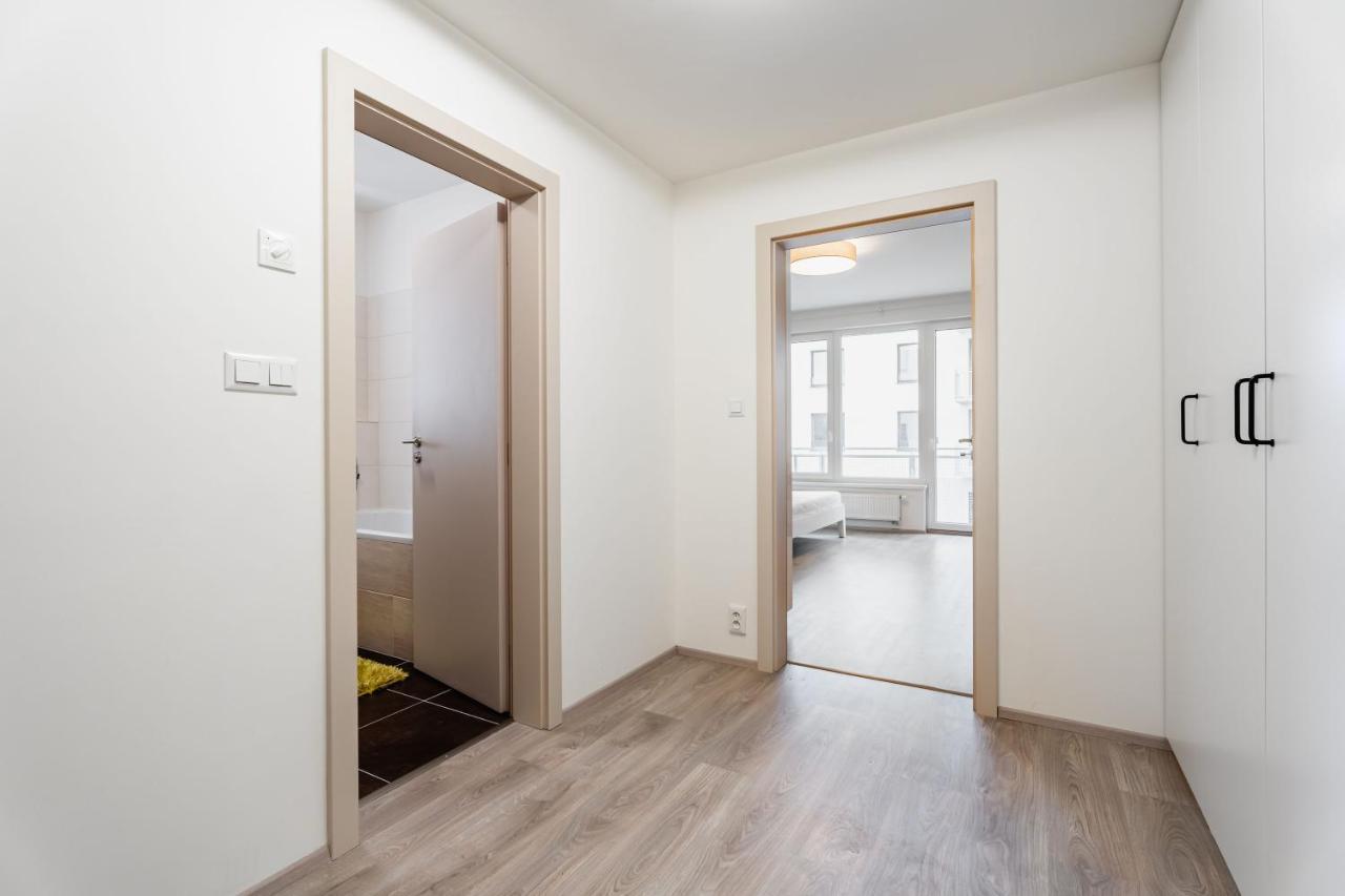 Auriapartments Liben Novy 1kk S Garazi Apartment Prag