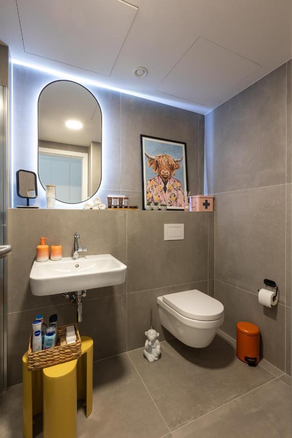 Apartment Urban Chic Residences