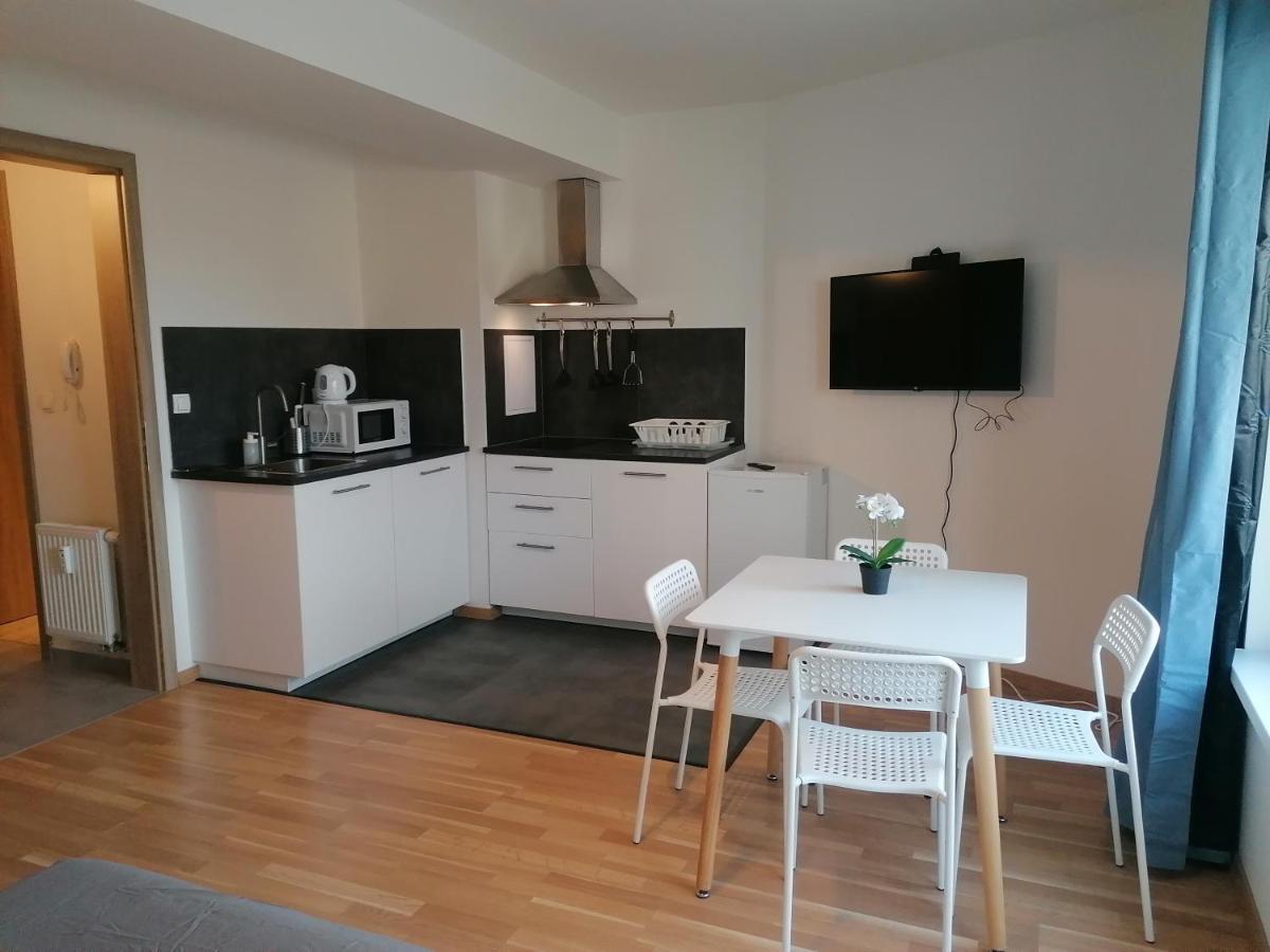 Apartment Brand New # 45 With Free Parking In The Center *