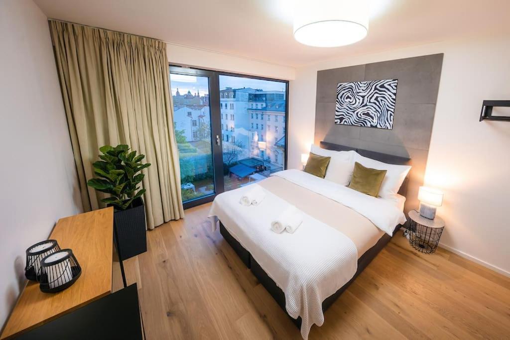 Lägenhet 5br+2bath Old Town Industrial Penthouse, A/c Prag
