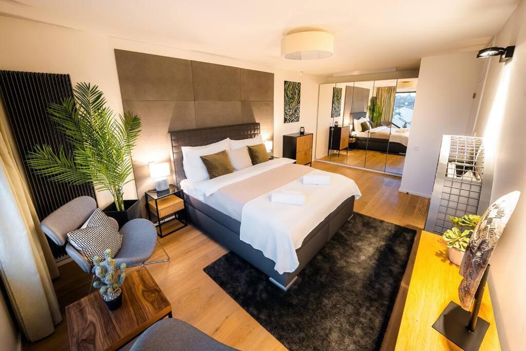 Lägenhet 5br+2bath Old Town Industrial Penthouse, A/c