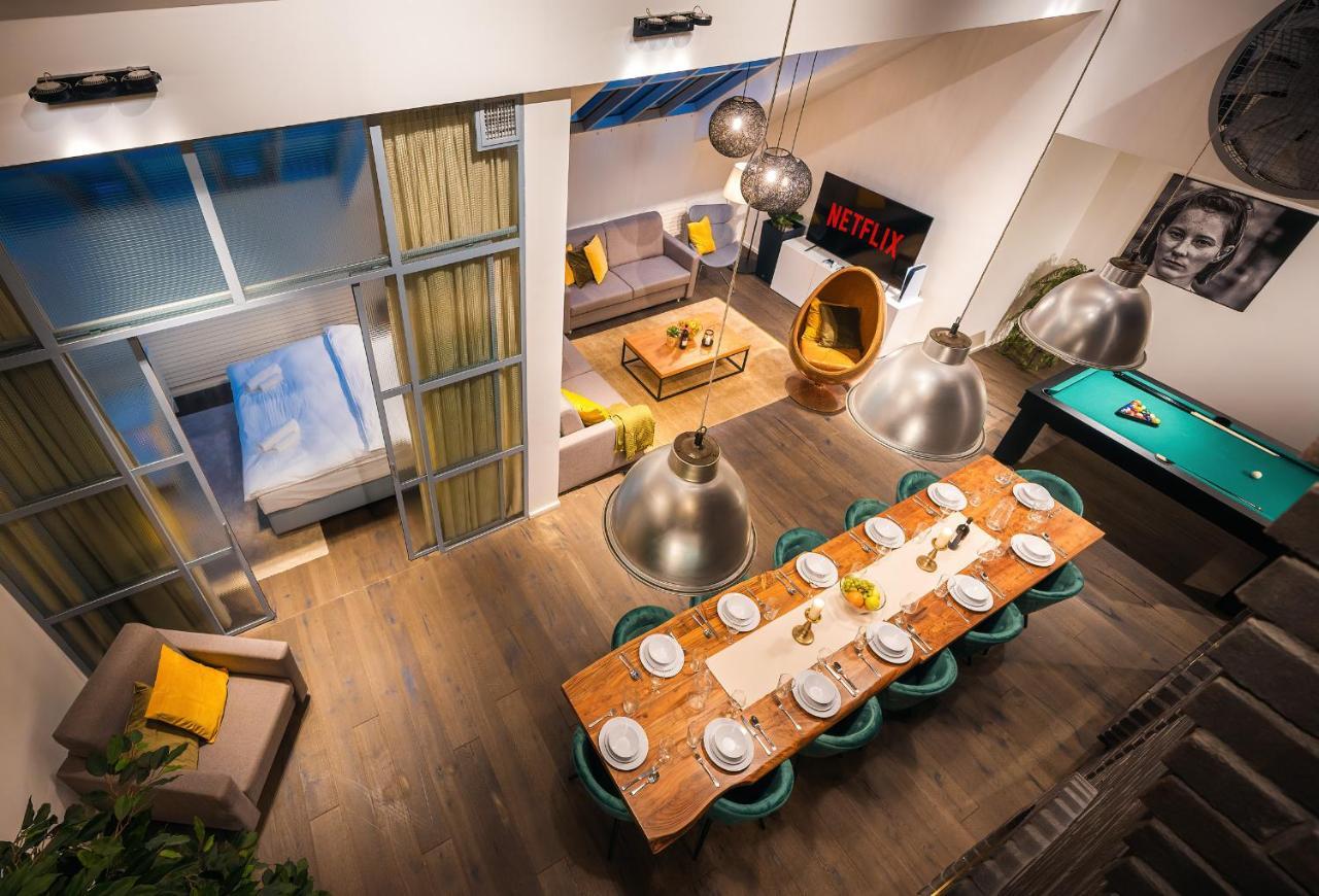 5br+2bath Old Town Industrial Penthouse, A/c Lägenhet Prag