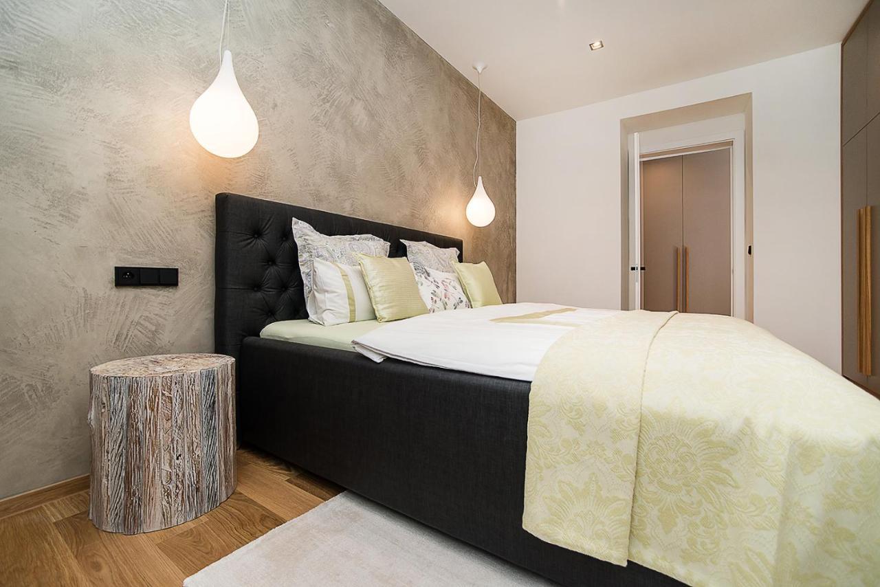 Apartment Charming In Famous Area Prag