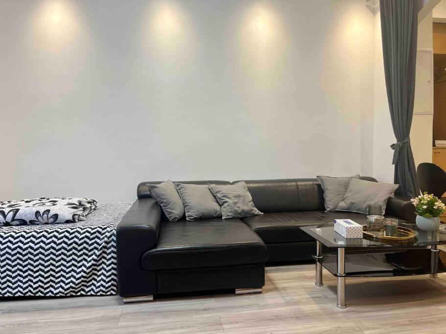 Modern Flat In Lägenhet Prag