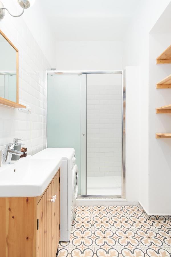 Days - Eclectic In Trendy Area Apartment Prag