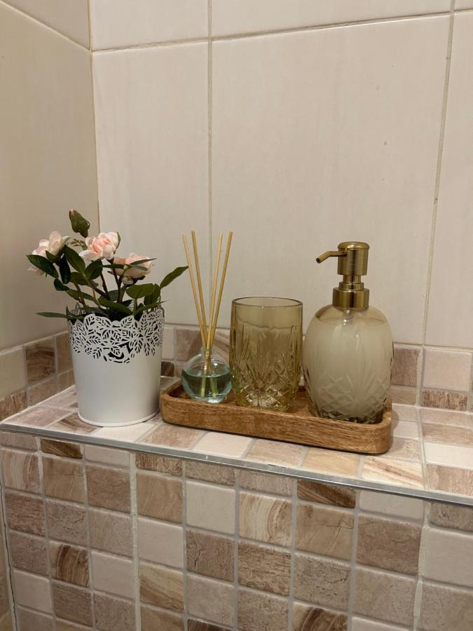 Cozy At Andel Apartment Prague