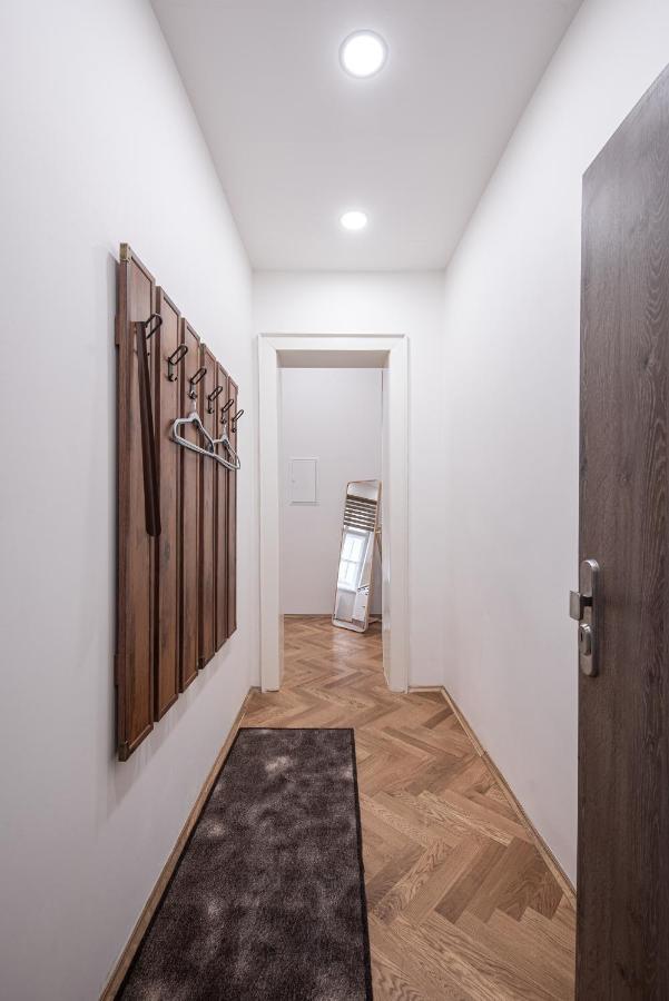 Dlazdena Apartment