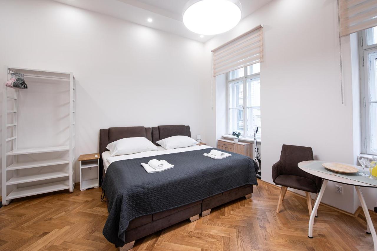 Dlazdena Apartment