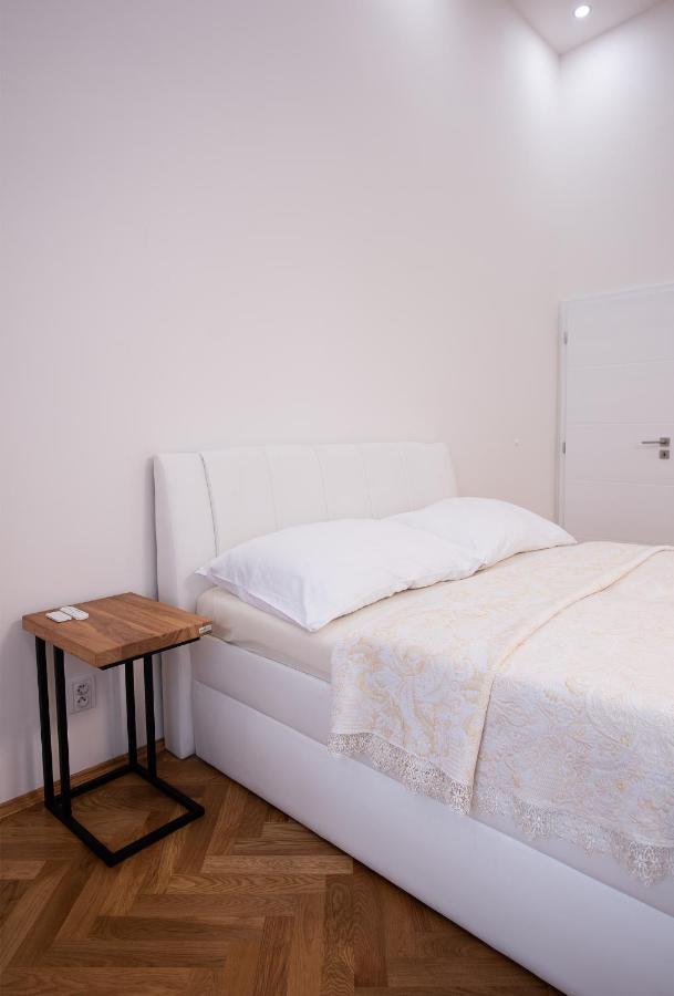 Dlazdena Apartment *
