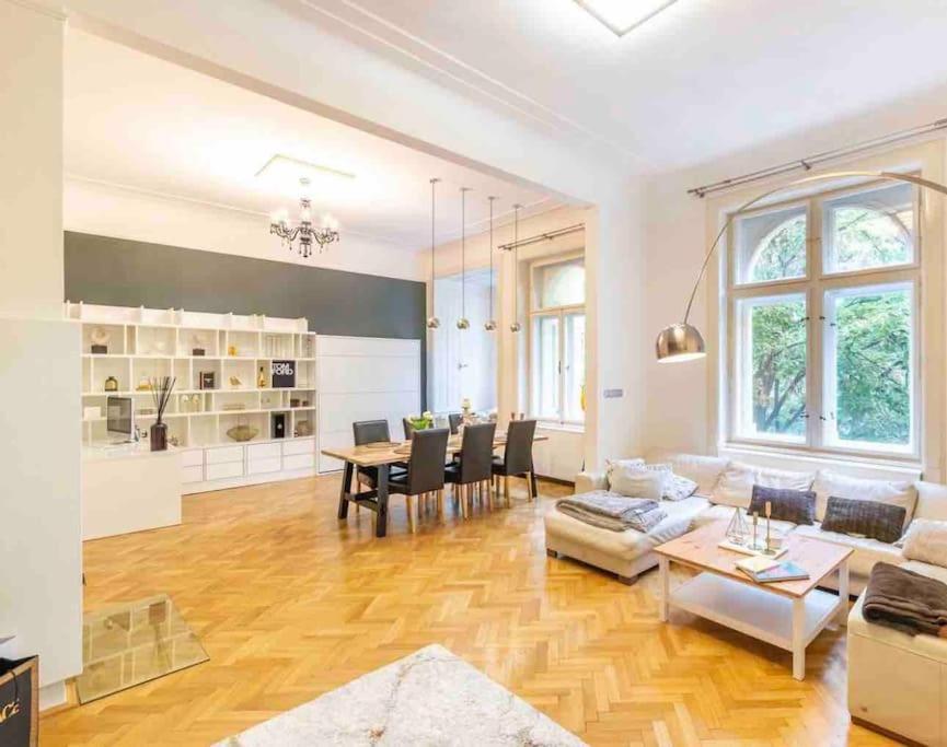 Elite Residences - Parizska Street 150 M2 *