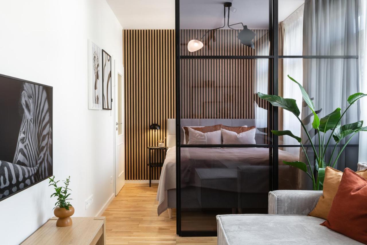 Apartment Turnkey I Republic Square Prag
