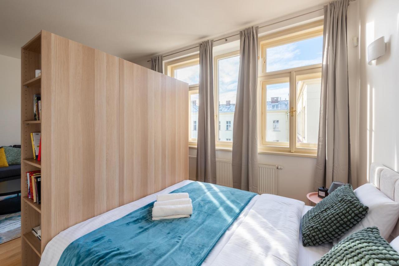 Spacious Near The River