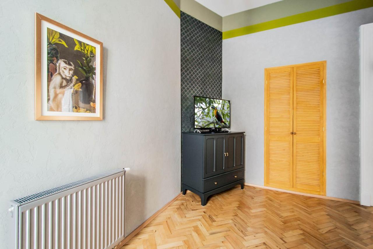 Apartment 3bdr Oasis In The Heart Of Prag
