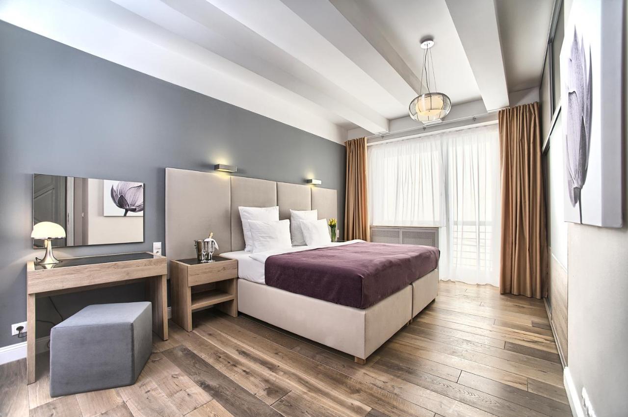Exclusive 2 Bedroom Old Town - 2 Baths, Balcony And View - By