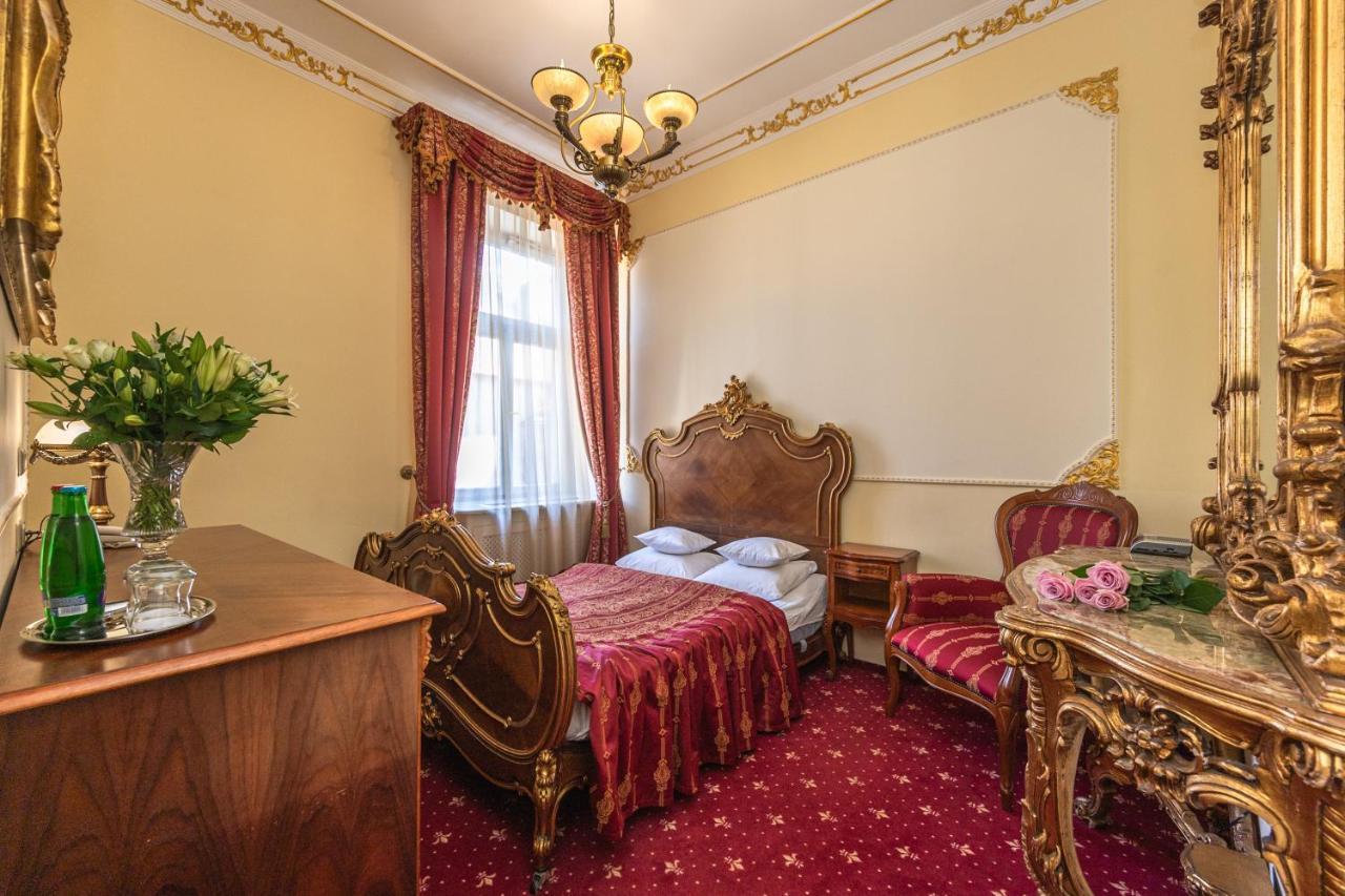 General Old Town Hotel 5*