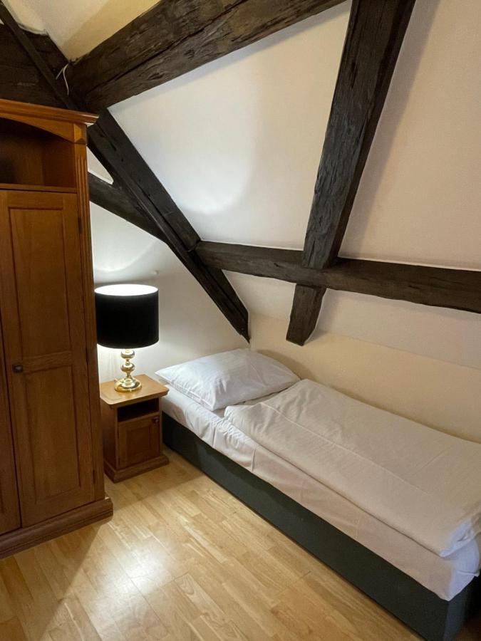 King George Hotel 3*