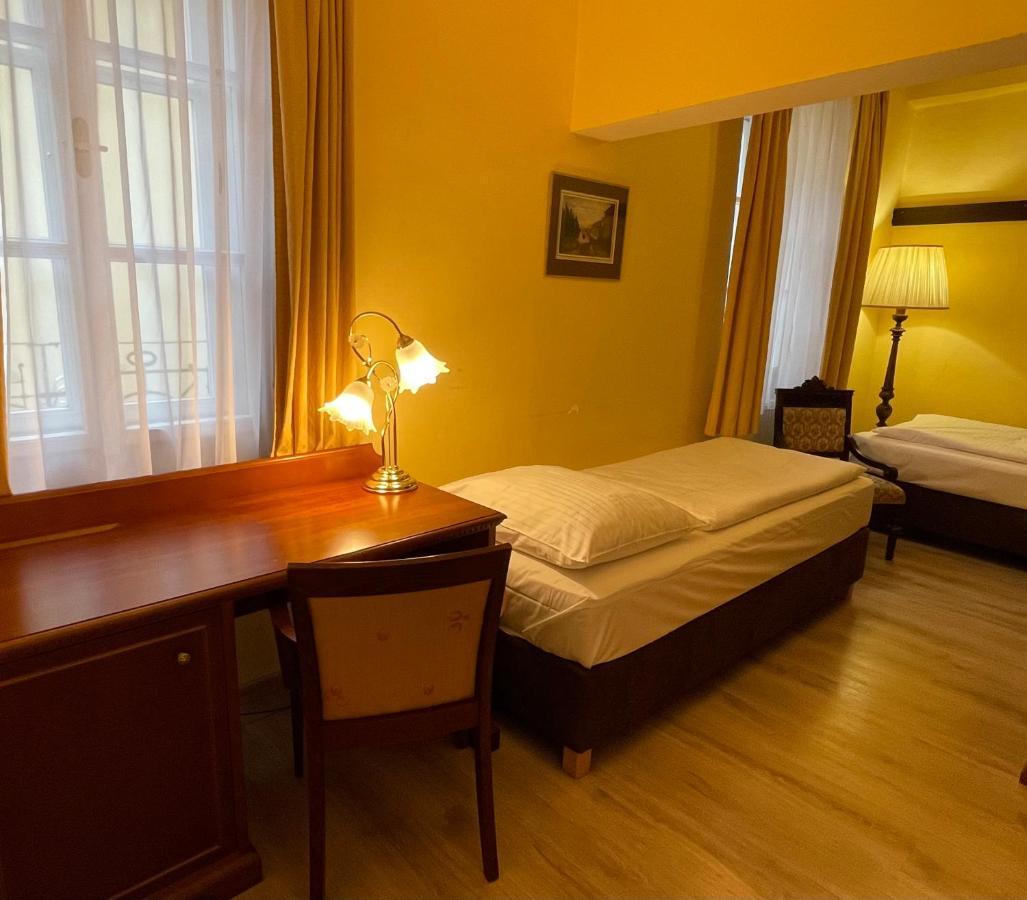 King George Hotel