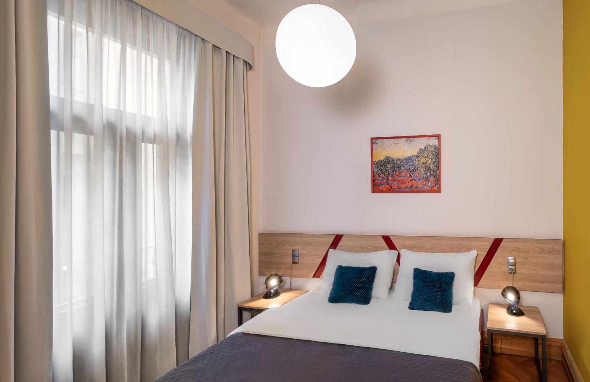 Apartment Art House By Adrez Prag