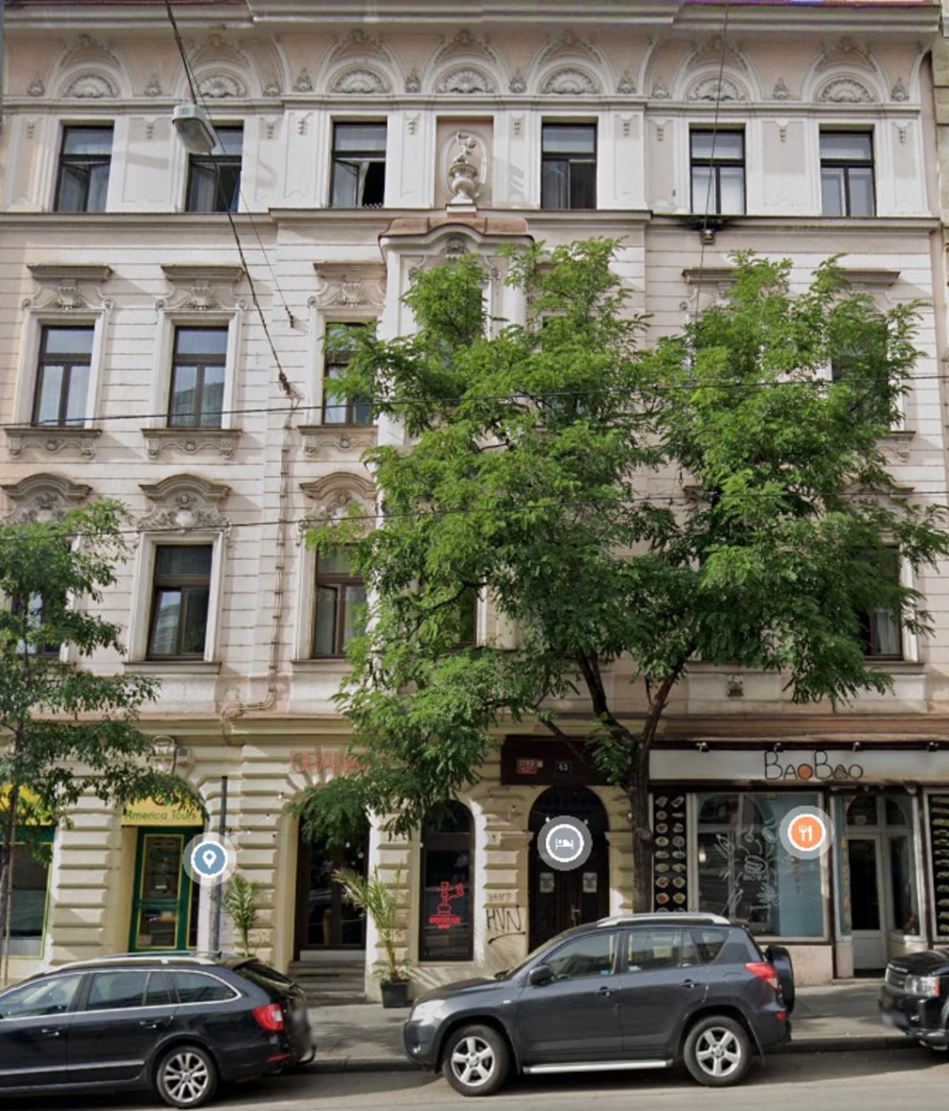 Quite Loft With Balcony And 3 Air Conditioners * Prague