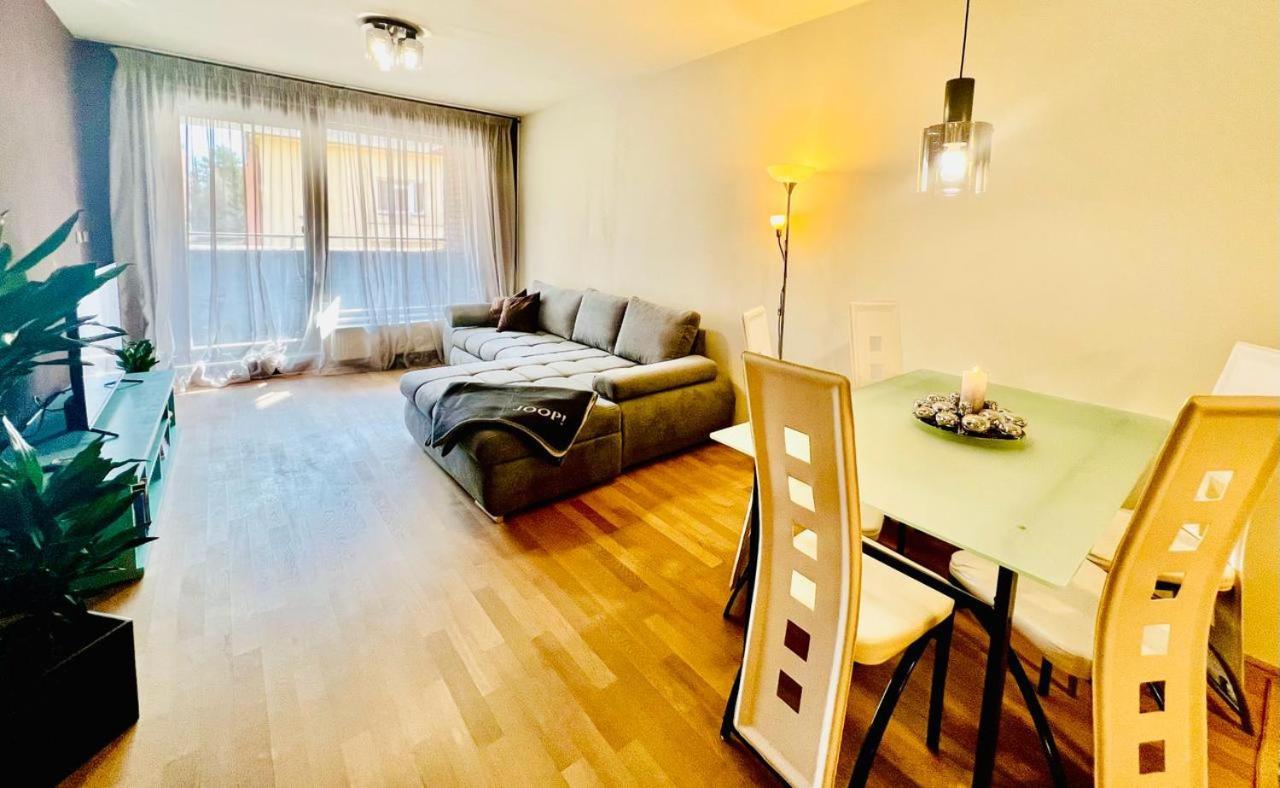 Apartment Luxury In And Free Parking Prag