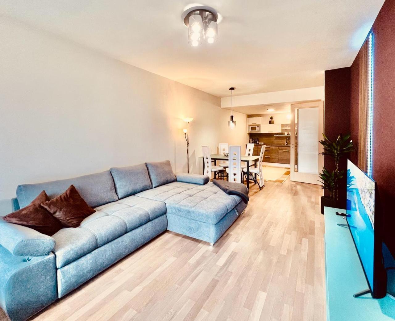 Apartment Luxury In And Free Parking