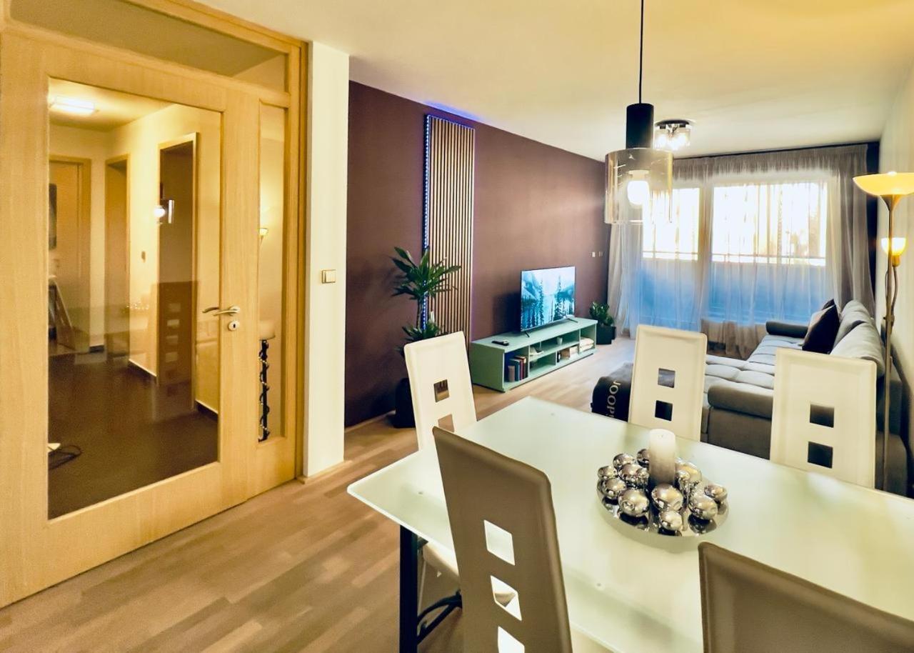 Luxury In And Free Parking Apartment *