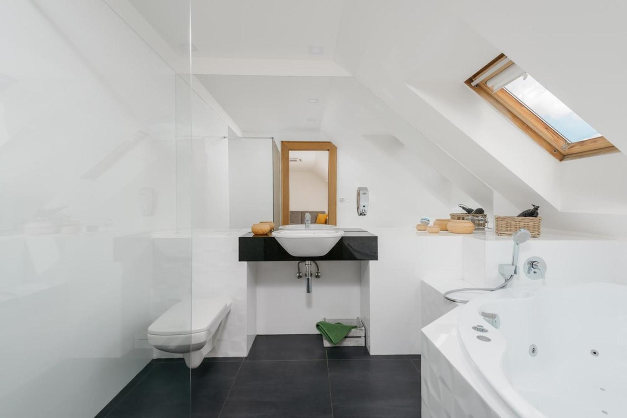 Eli Spacious With Old Town View, Parking & Ac * Prague