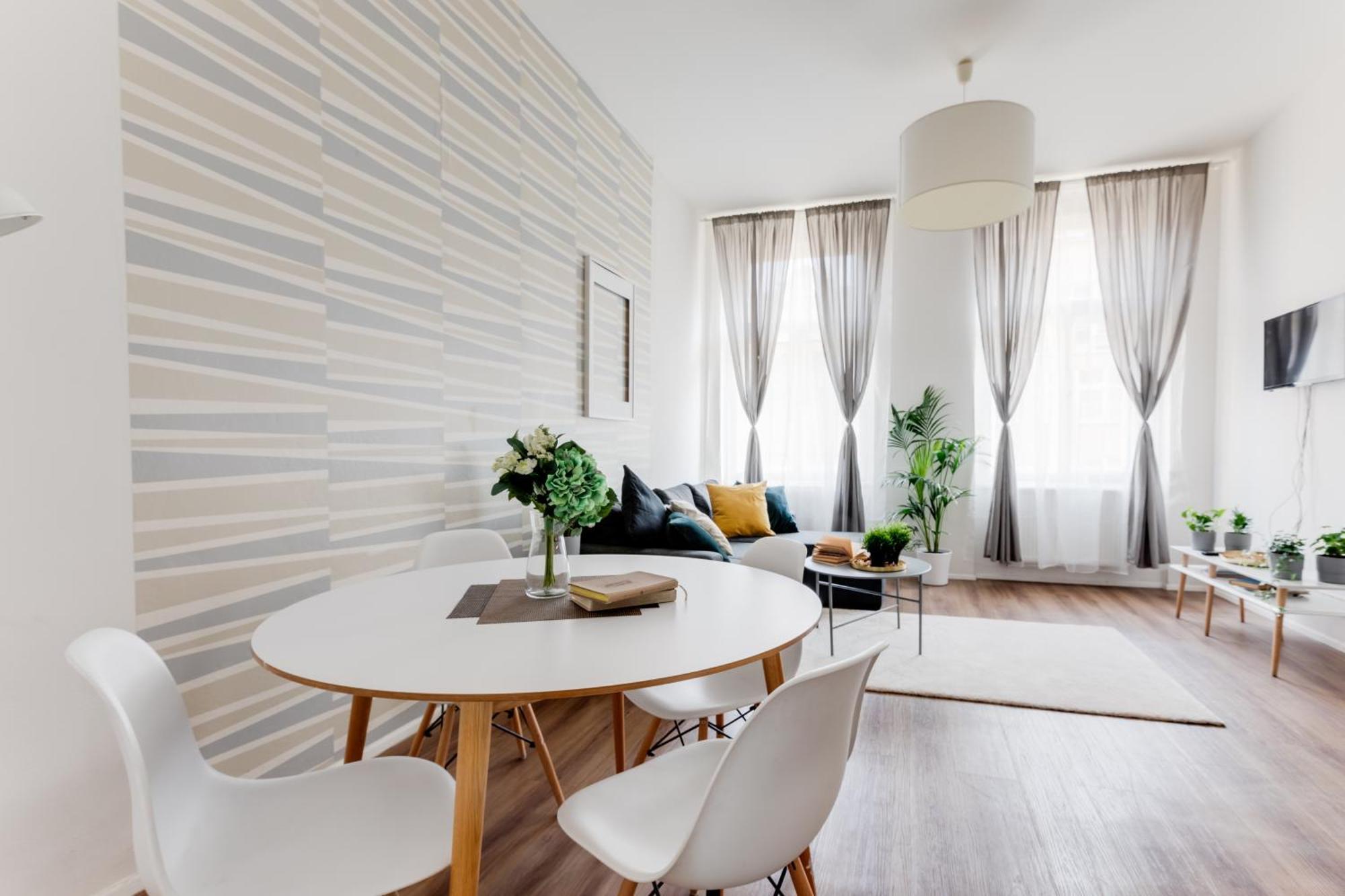 Apartment Lovely 2bds In The Center - Stp7 *