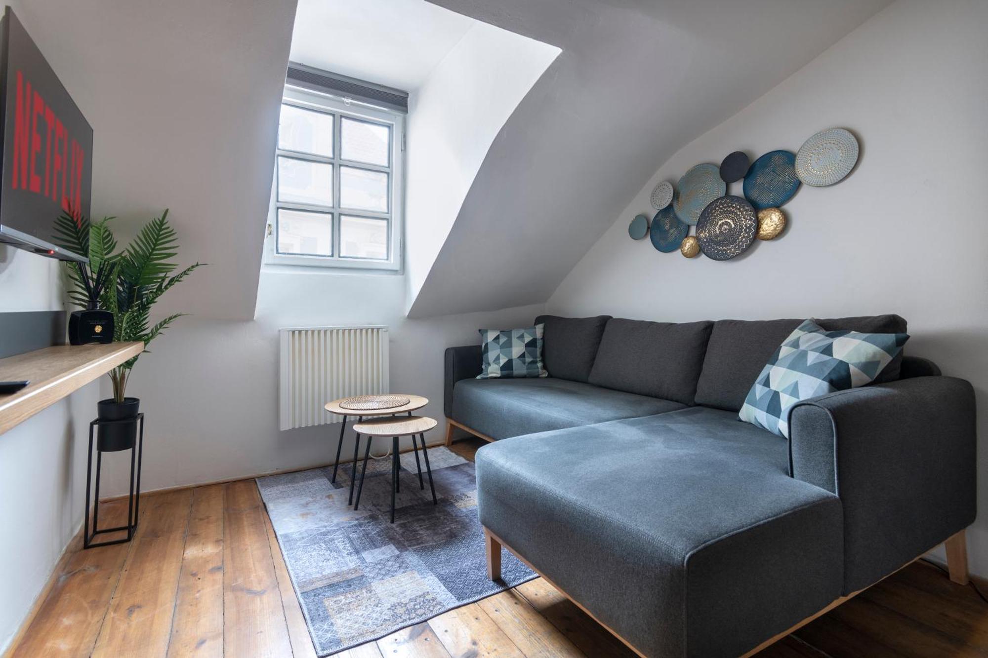 20 Seconds To Charles Bridge Apartment *