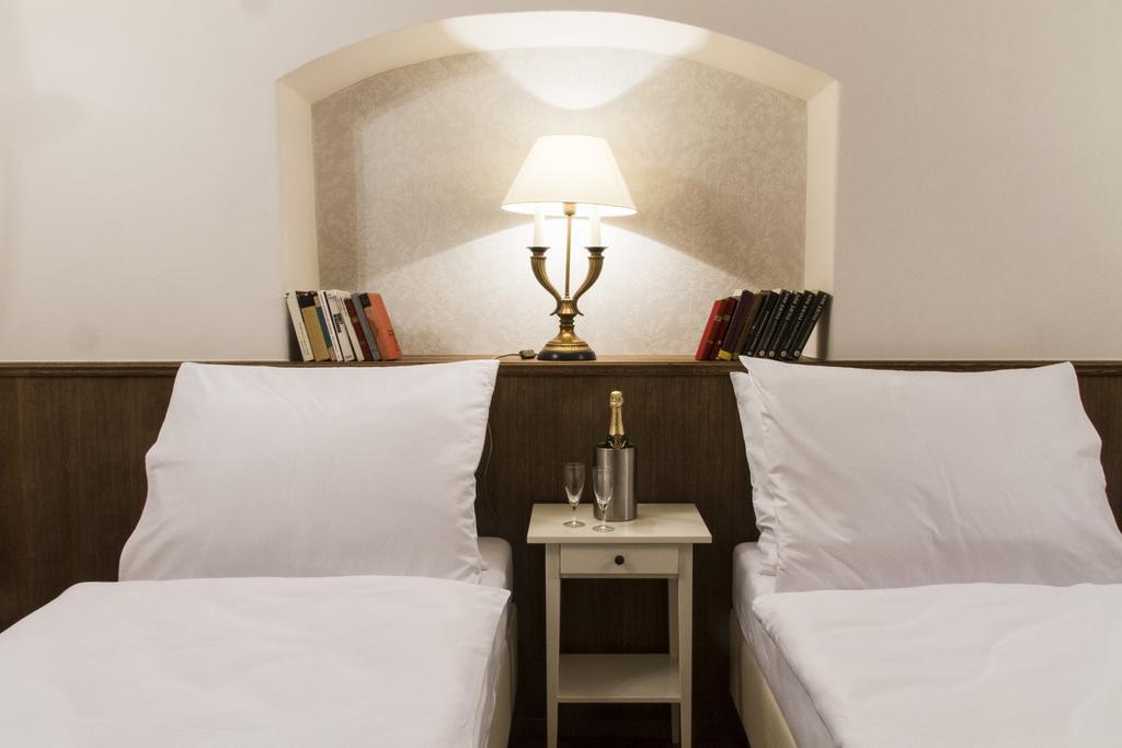 U Suteru Hotel