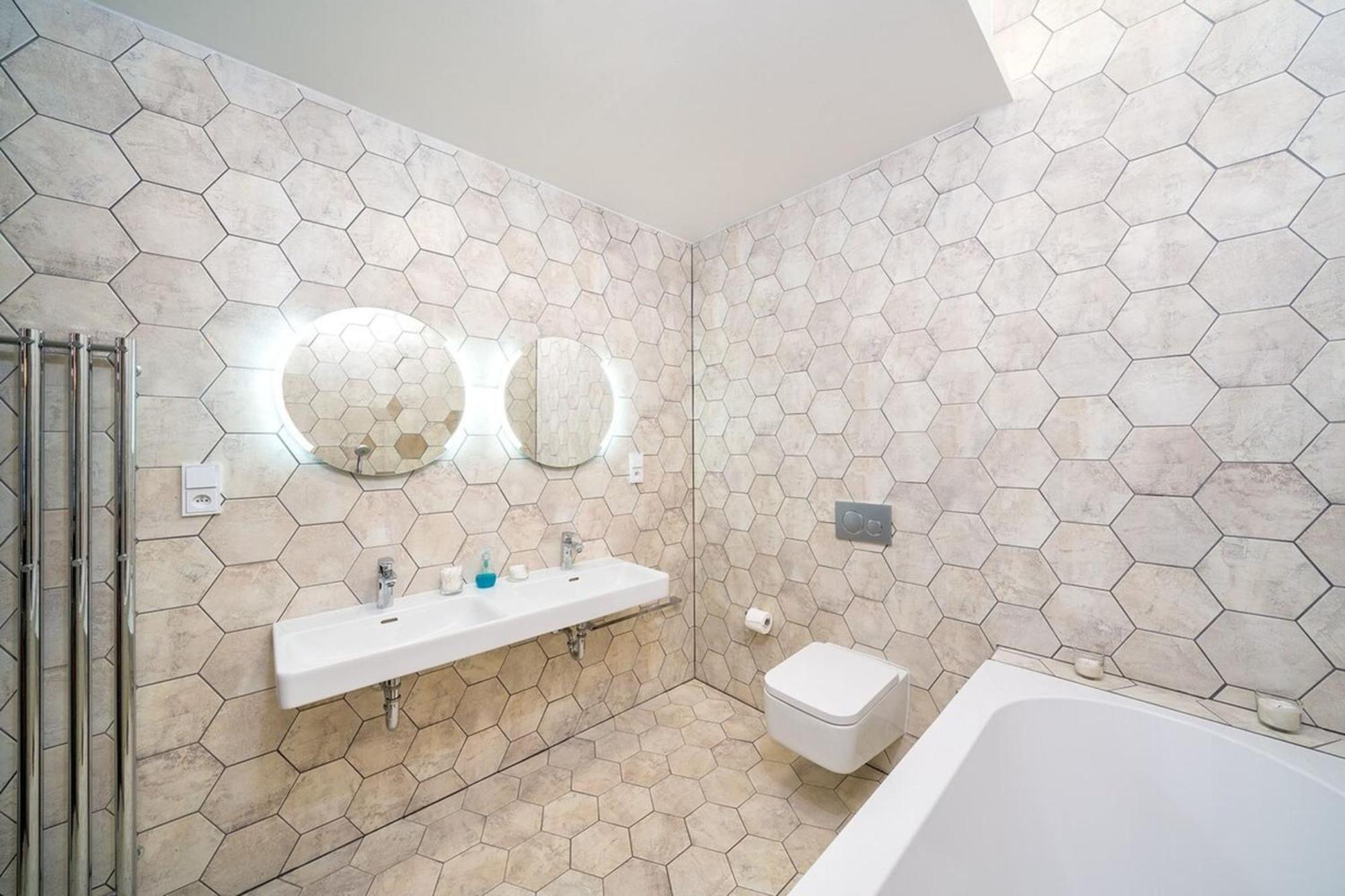 Apartment Quiet Center In Hip & Foodie Area *