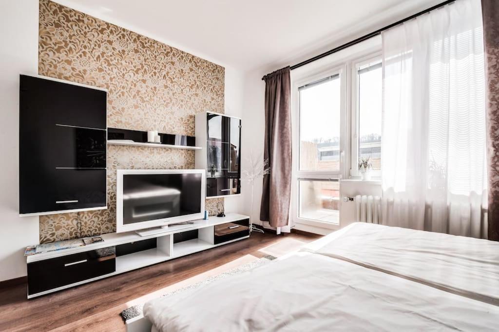 Floor With Terrace
