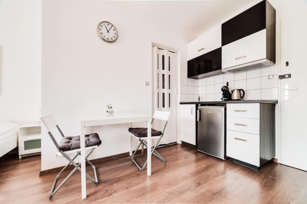 Floor With Terrace *