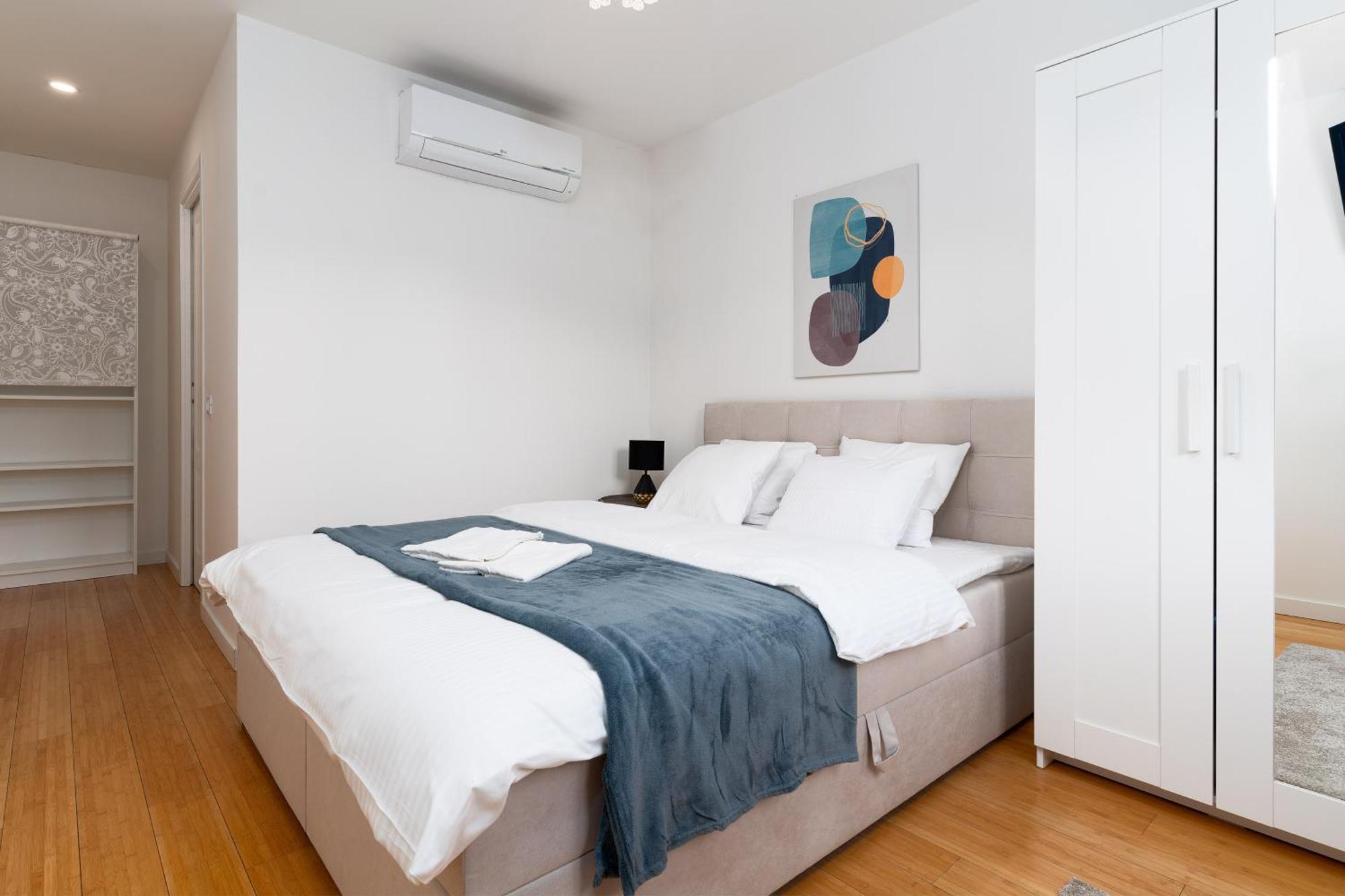 Spacious Near The River Lejlighed